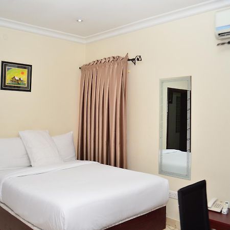 לגוס De Rigg Place - Alaka Estate, Surulere מראה חיצוני תמונה